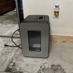 Frigidaire Mini Fridge