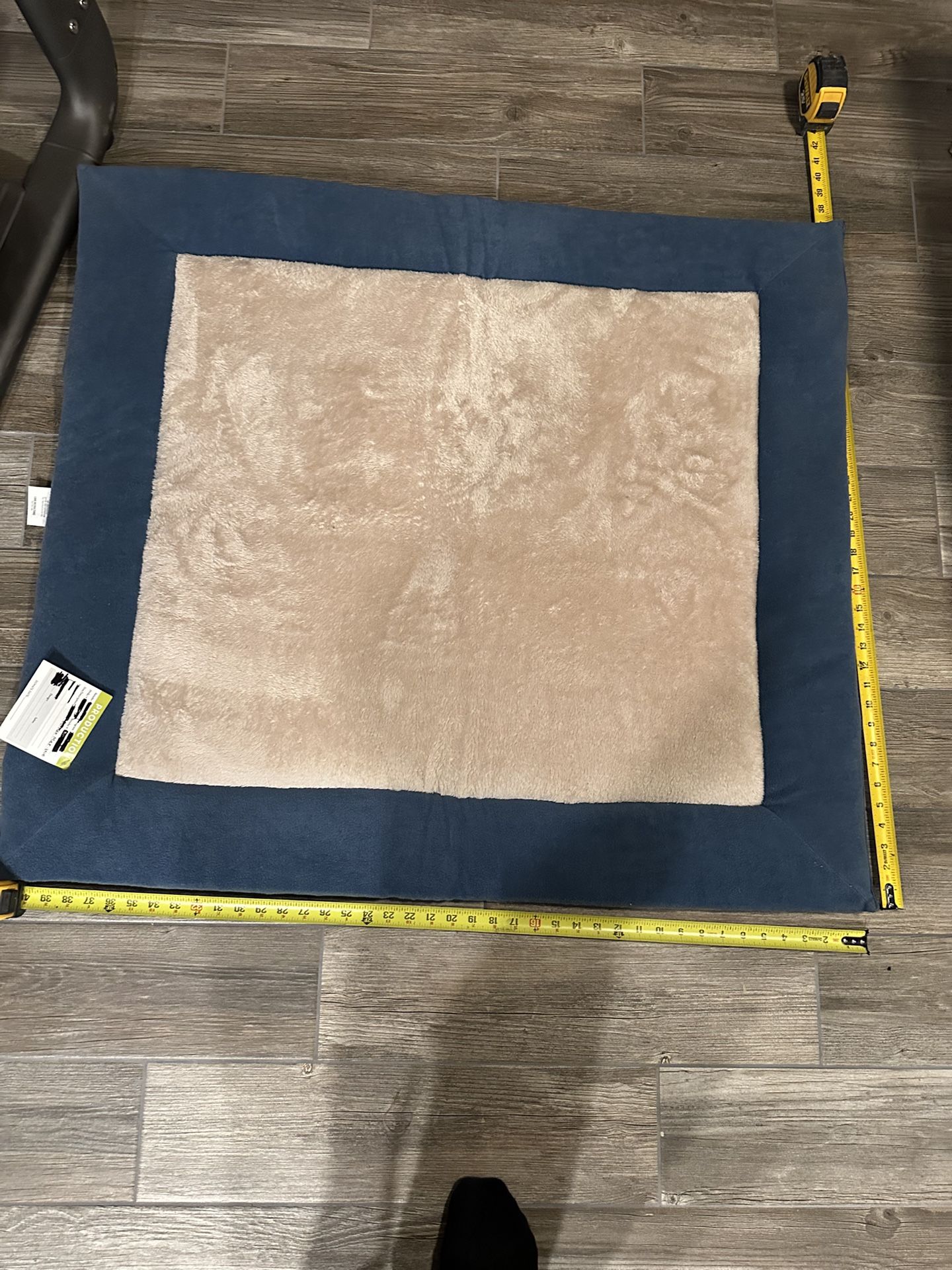 40in L x 36in W - Tan with Blue Border Pet Bed