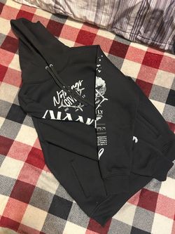 Hoodie men’s (nothings given)