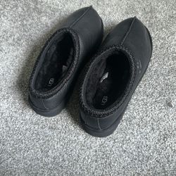 Men’s UGG slippers sz 12