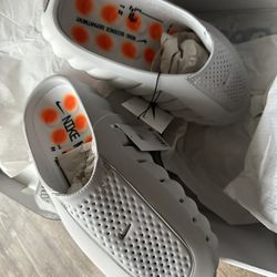 Nike Mind 001 Pregame Mules Light Smoke Grey/ Photon Dust/Hyper Crimson/Chrome Size W 10 / M 8.5 Style HQ4309-003