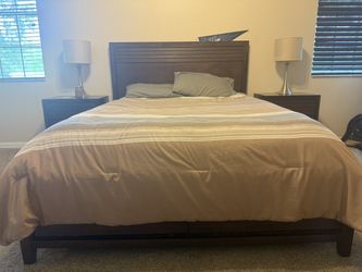 Queen Bedroom Set