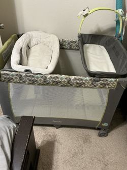 4 IN 1 BABY PLAYARD WITH MESH SIDES AND PORTABLE CARRYING BAG