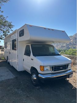 2005 Ford Majestic Four Winds