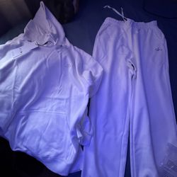 Alo Sweatsuit