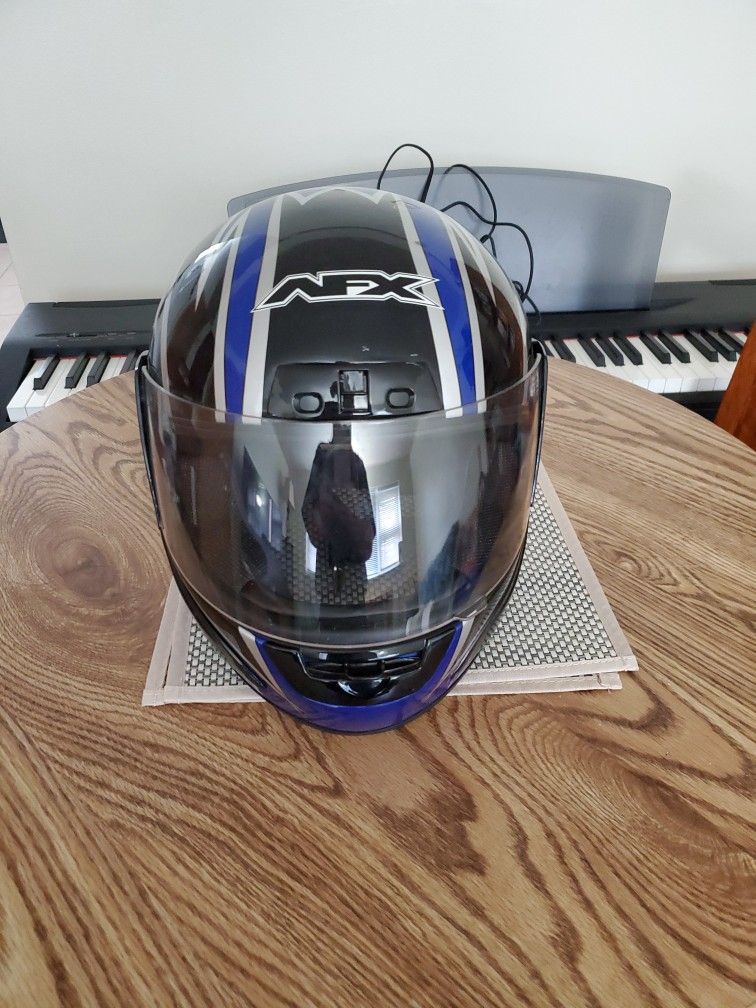 Motorcycle helmet
