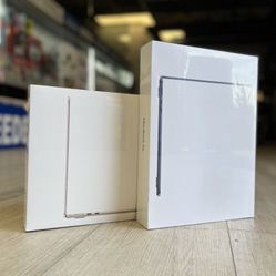 MacBook Air M2 Chip (Latest Model)