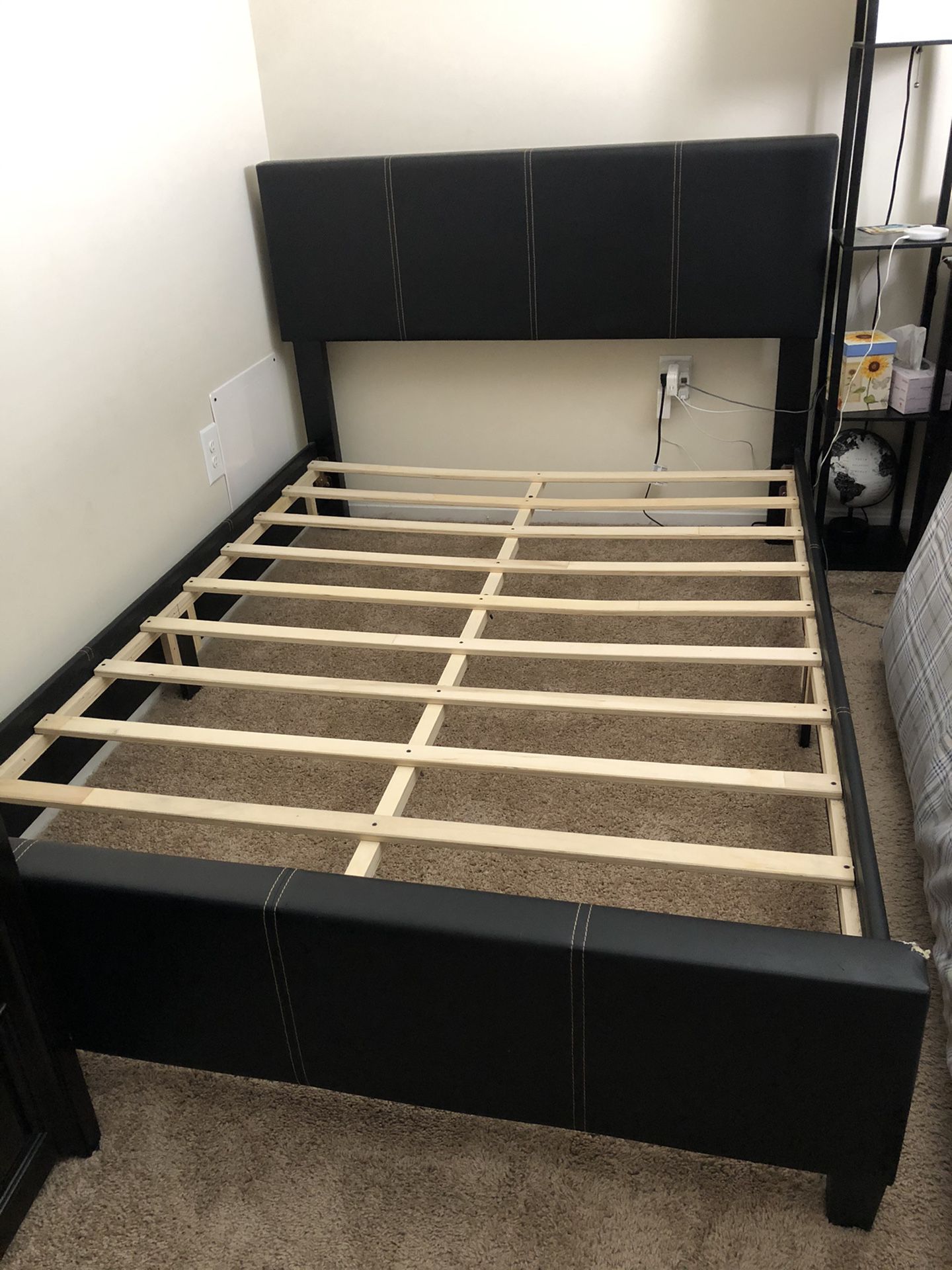 Full Size Bed Frame+Mattress