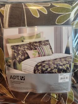 NEW IN BAG Apt. 9 Cal King Reversible 4-Piece Comforter Set 100% Cotton (Thyme) From Kohl's Paid $219.99 (SE San Diego)