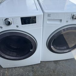 WASHER/DRYER KENMORE FRONT LOAD