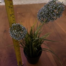 Artificial Potted Plant by ikea —Planta en maceta artificial de ikea