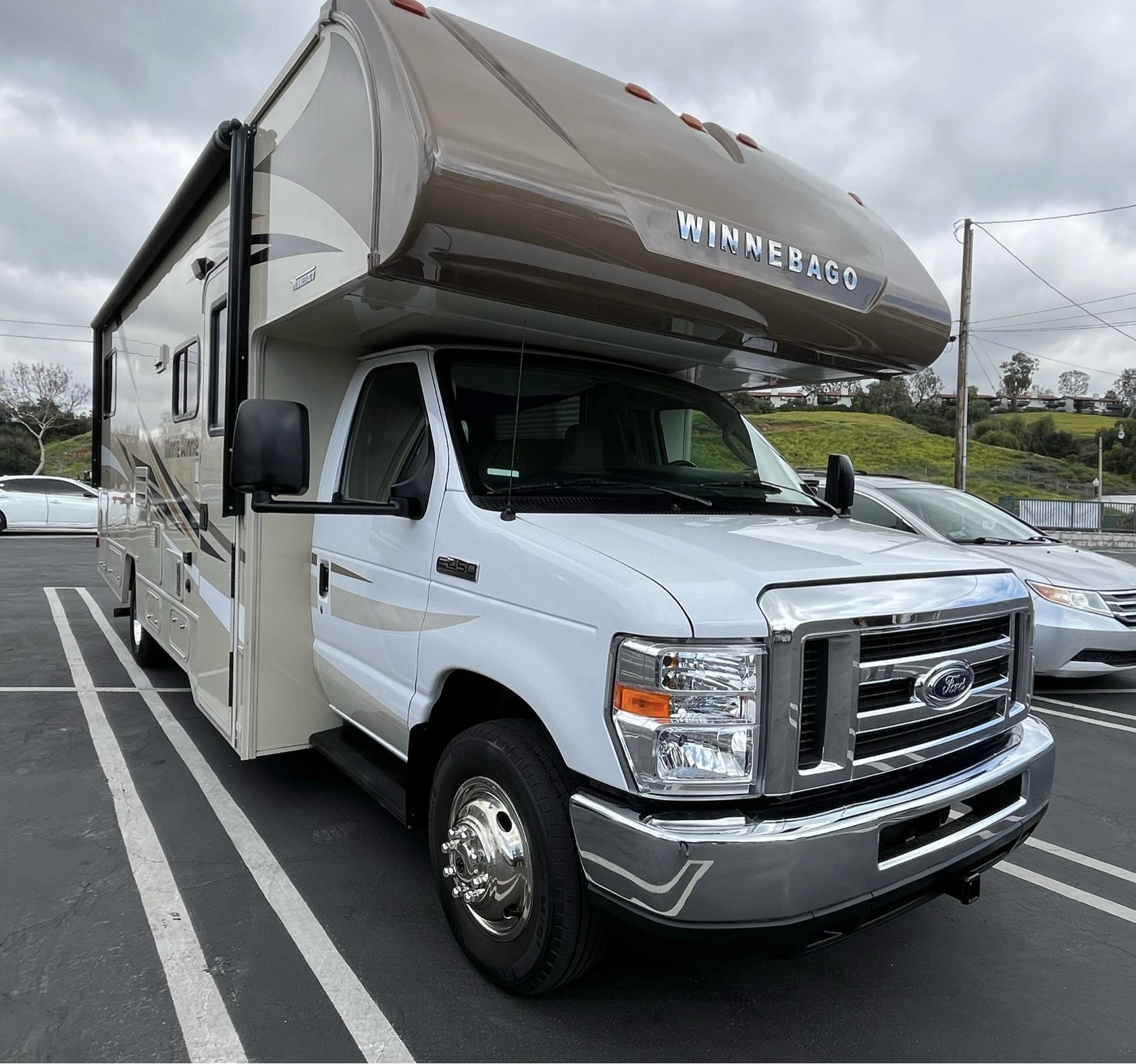 Winnebago Minnie Winnie 26a Recreational Vehicle RV Motorhome
