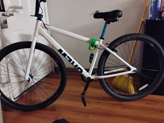 29in Crew bmx bike