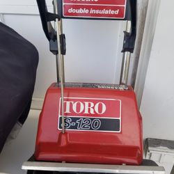 TORO S-120 ELECTRIC SNOW THROWER 