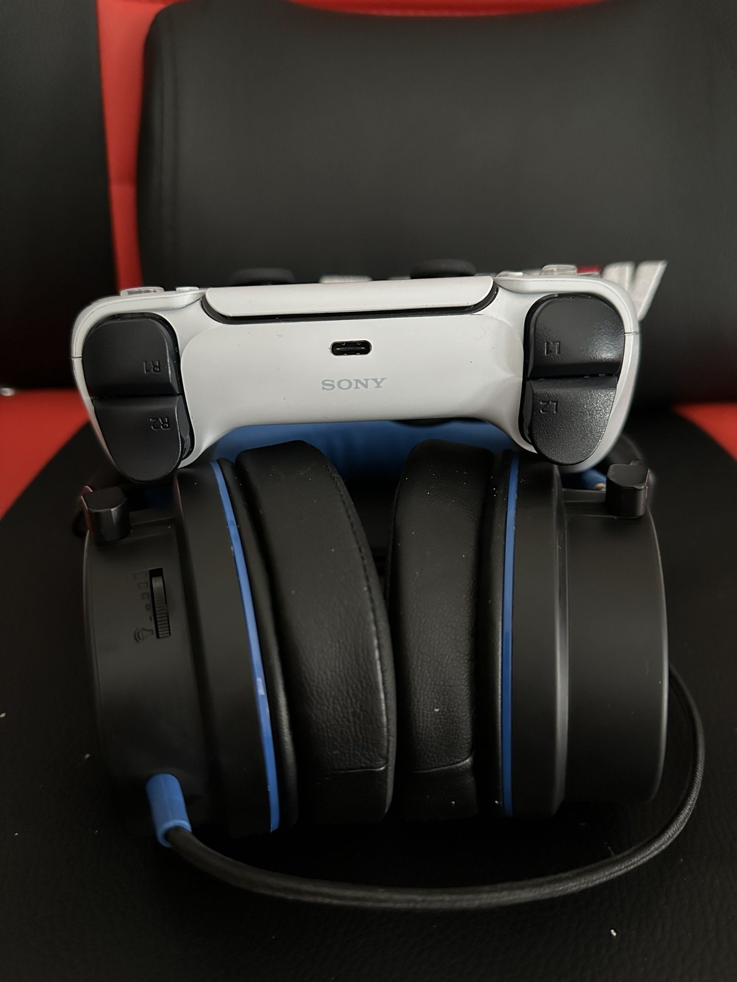 Ps5 Controller And  Headset. 
