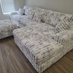 The BIGGEST! Brand New Byers Market SILVER ICE SUPER SIZED 3pc Sectionals (Tax included)