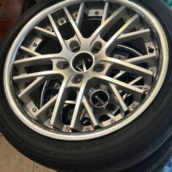 Rines / Necesitan Llantas Para Toyota Camry