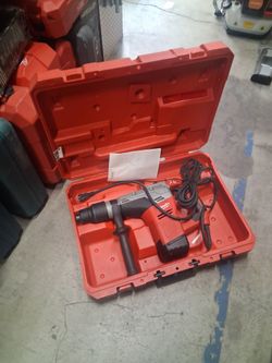 Milwaukee
1-9/16 in. SDS-Max Rotary Hammer