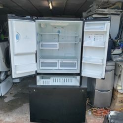 rare black LG French door isometer fridge works perfect with warranty