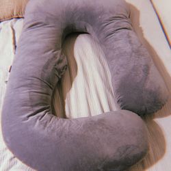 momcozy pregnancy pillow