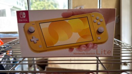 Nintendo Switch - Light - Yellow