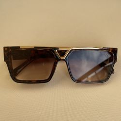 Tortoise LV 1.1 Evidence Sunglasses