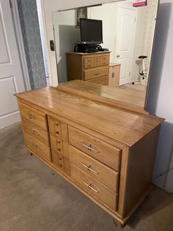 5-Piece Mid Century Modern Solid Wood Bedroom Set by L.A. Period Furniture - Pair Nightstands & 2 Dressers $ 1 mirror