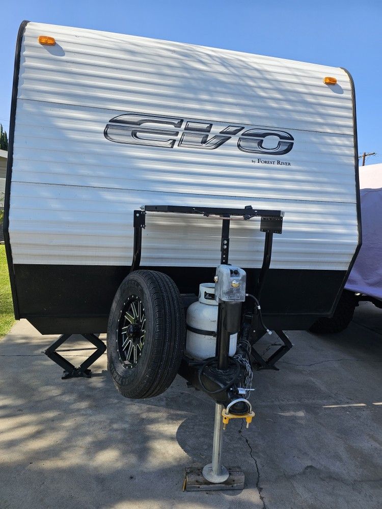 2016 Evo Coach Lite Traler