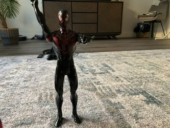 Spider man x venom collab toy action figure