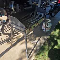 3 Burner camping  Grill!