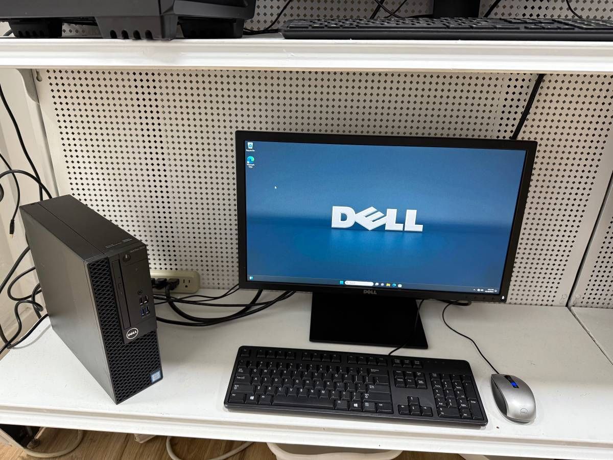 DELL desktop 16 gb ram comes with monitor keyboard and mouse