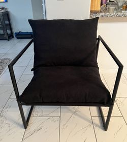 LIKE NEW! Modern Black Sling Lounge Chair