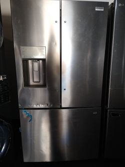 Frigidaire 2.7 Cu. Ft. French Door Fridge 