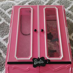 Barbie Doll , Clothes Closet