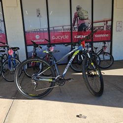 Giant Revel Mountain Bike