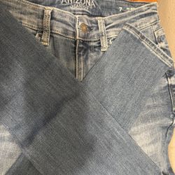 JUNIORS ARIZONA JEANS SIZE 7