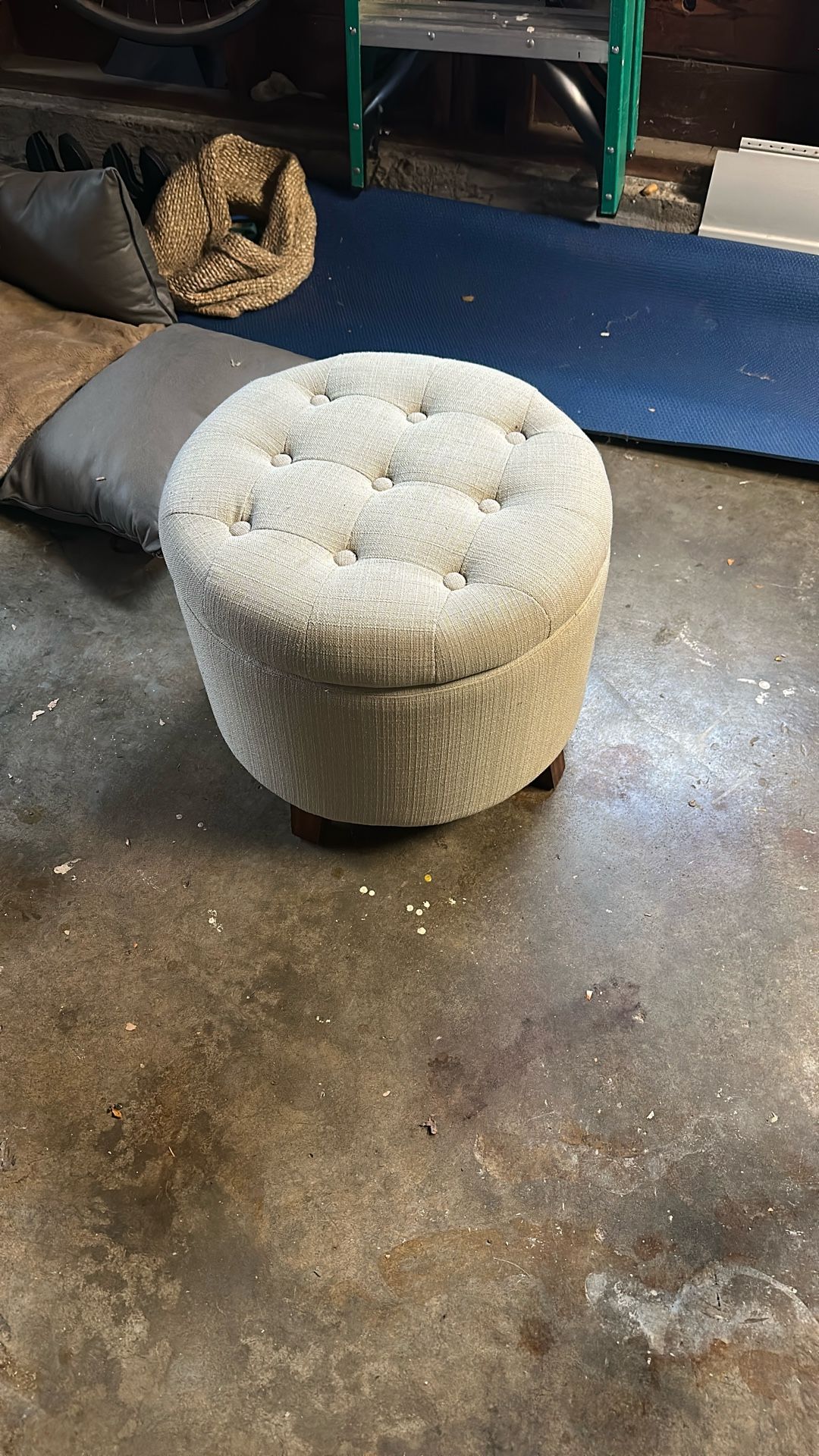 Free Storage Ottoman