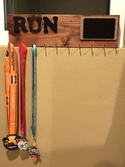 Medal display hanger