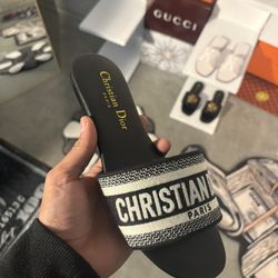 Christian Dior 