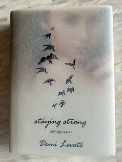 Demi Lovato/Staying Strong 365 Days A Year Book