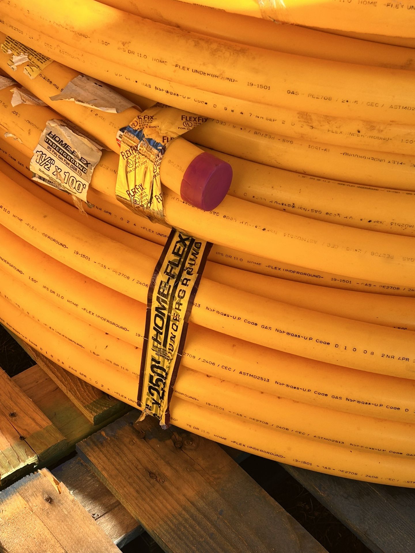 HOME-FLEX (1 in) (1 1/4 In) 1 1/2 In) (2 In). IPS x 100’ 250’ & 500 ft. DR 11 Underground Yellow Polyethylene Gas Pipe