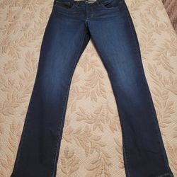 Jeans..Levi's high-rise stretch denim pants $20 Each  Size 31