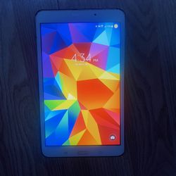SAMSUNG GALAXY TAB 4 Tablet
