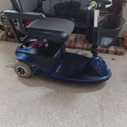 Pride Revo Mobilty Motor Scooter