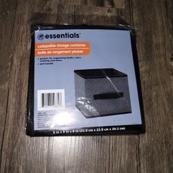 Essential Collapsible Storage Containers. 
