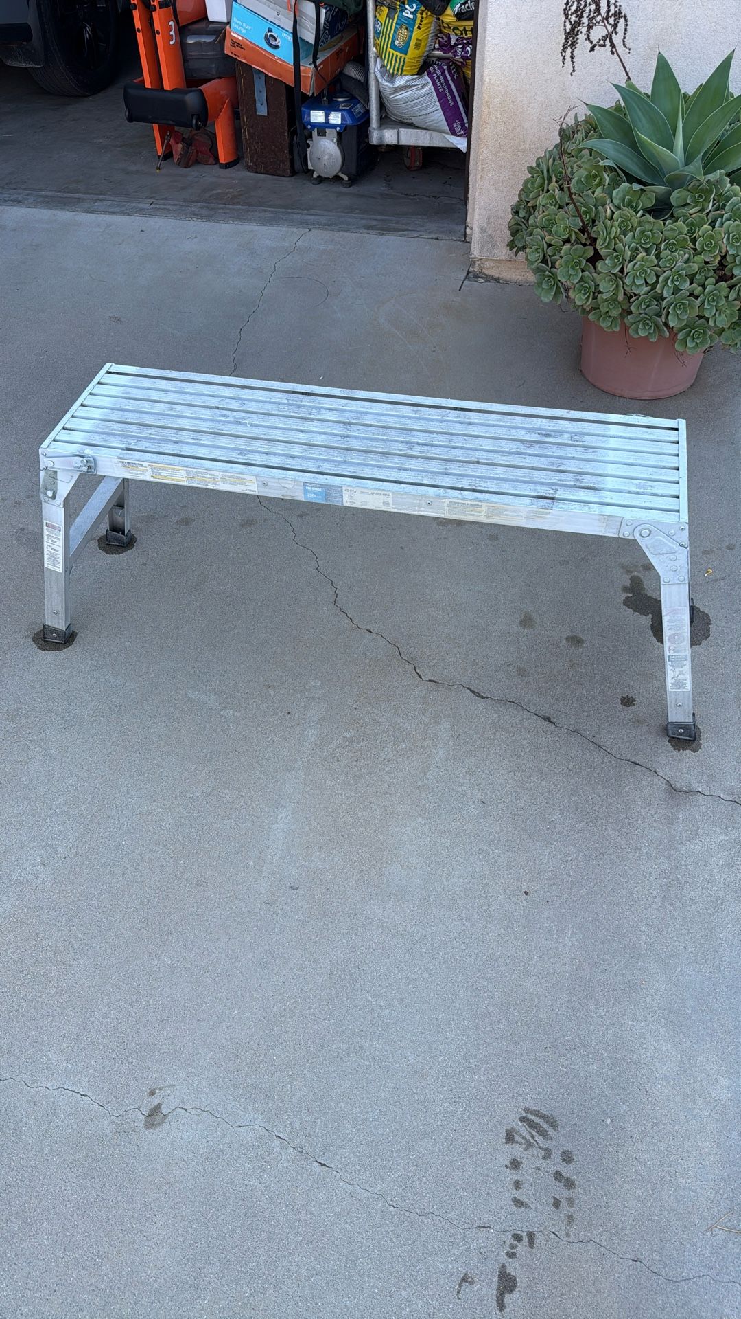 Werner Work Platform Ladder