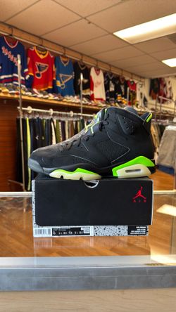 New Jordan 6 Electric Green size 10