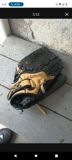 Mizuno Softball Glove