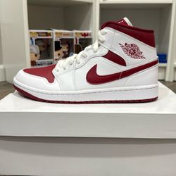 Jordan 1 Mid 