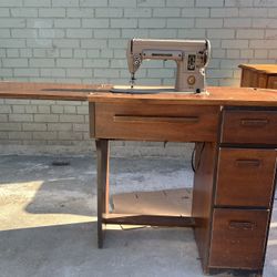 Antique Sewing Machine/ Desk